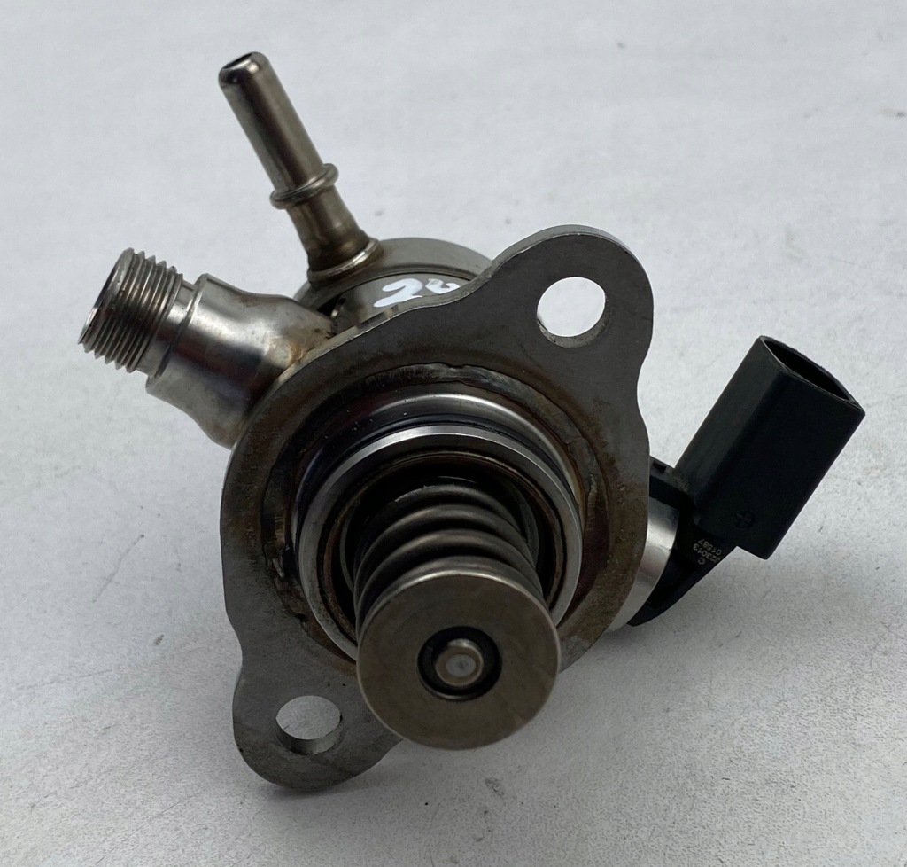 2023 volkswagen jetta америка насос упорскування 05e127027b Недорого