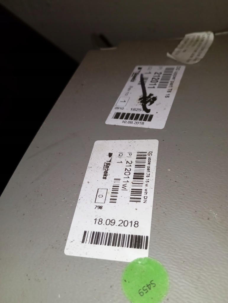 фото №8, Обшивка сиденье заднее сиденье стена ремни двойная кабина vw t6 lift