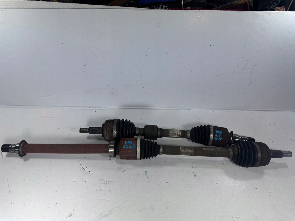 фото №1, Megane iv привідний вал ліва 1.2 tce автоматична коробка передач 391017448r