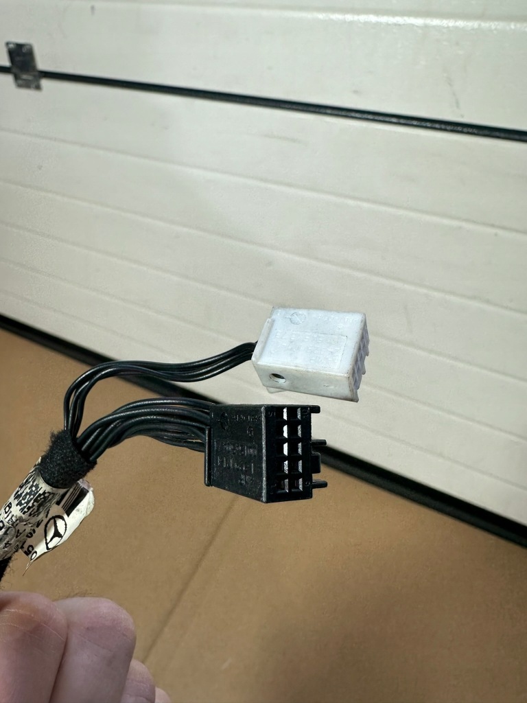 Купити Дзеркало правий перед, праве передні mercedes ml w164 6.3, c197,15pin,eu