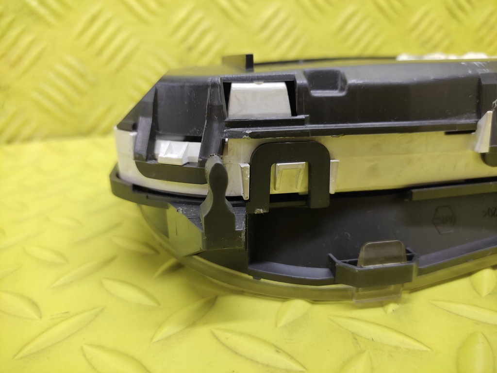 фото №6, Renault clio iii 1.5 dci счетчик приборы 8200471238