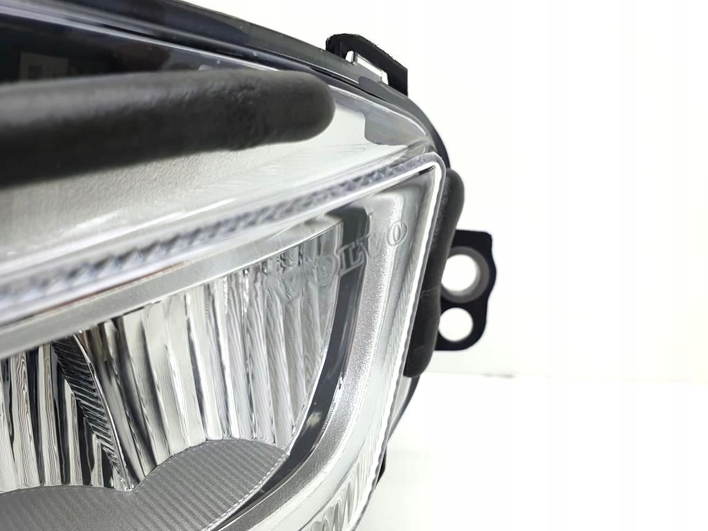 фото №2, Volvo tir протитуманна фара led fh 2020 22666602