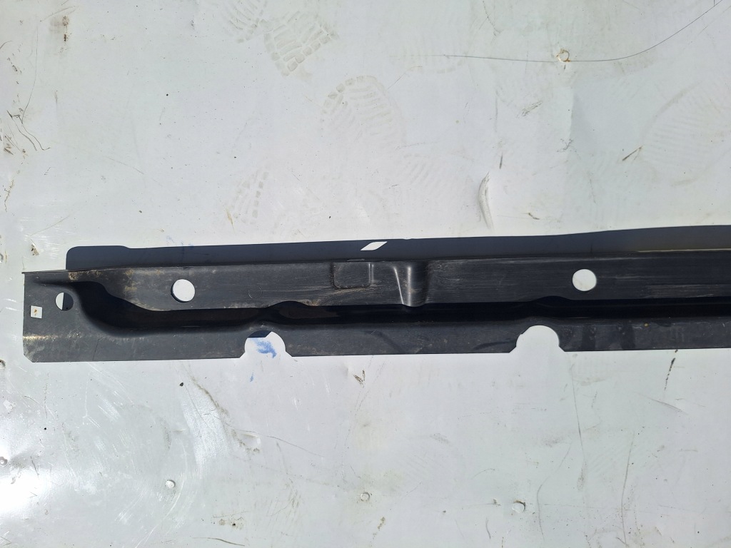 фото №8, Vw transporter t5 кронштейн задняя молдинг порог порог 7h1809341