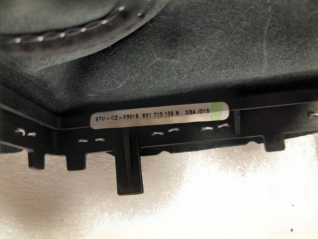 фото №8, Audi a3 s3 8v домкрат ручка чехол dsg 8v1713139n