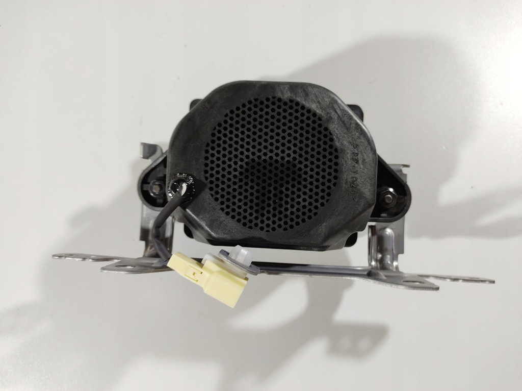 фото №8, Lexus is300h 13r speaker assy 86150-53020