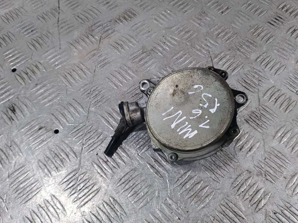 Насос вакуум mini r56 1.6 16v в Украине