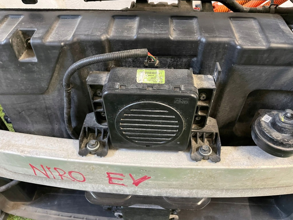 фото №7, Kia niro ev электрик pas передний усилитель балка радиатор комплект