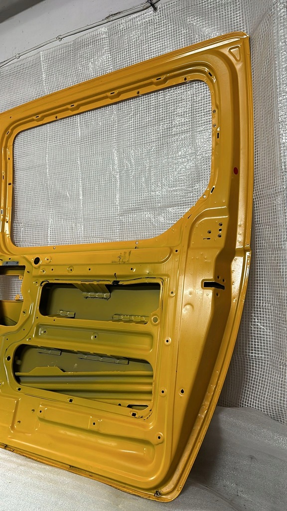 фото №6, Hyundai staria 2021- двері задня праве