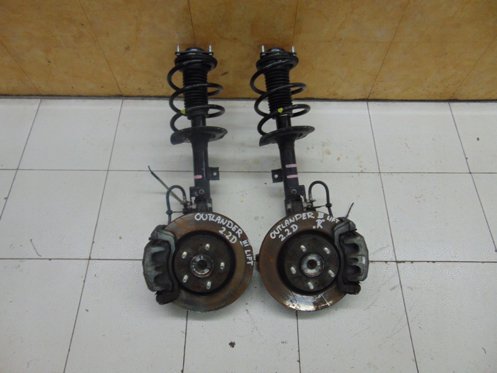 фото №1, Поворотний кулак ліва outlander iii 3 lift 2.2d