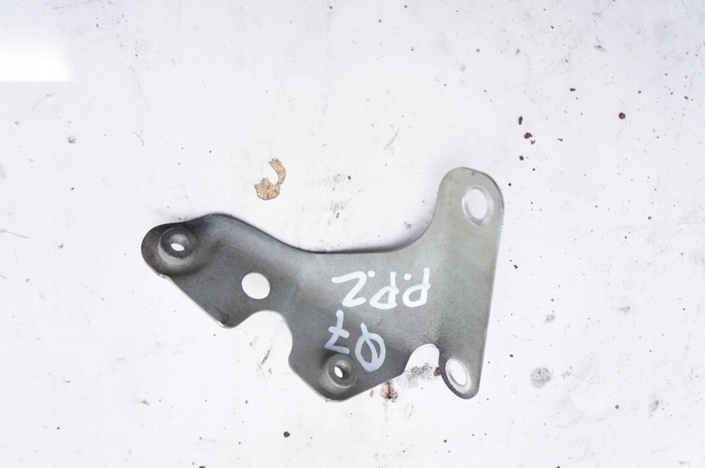 фото №1, Кронштейн бампера правый перед audi q7 4l