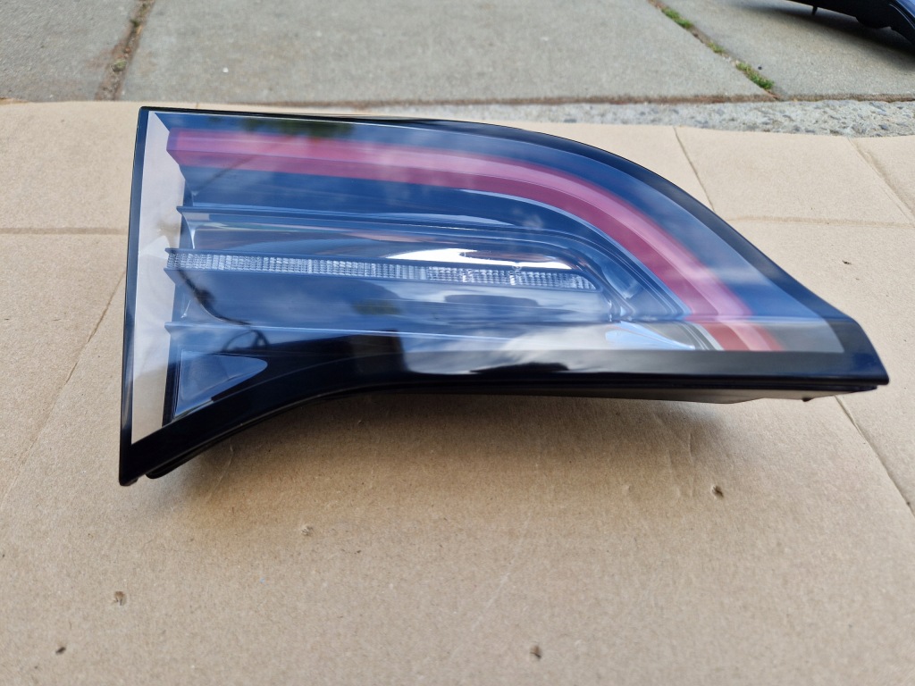 фото №5, Tesla model 3 лампа левая левый задняя задняя led крышка багажника оригинал europa