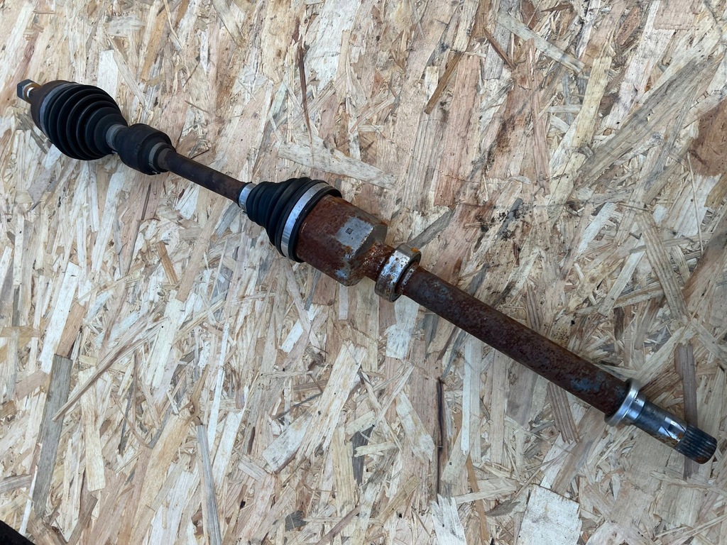 фото №1, Привідний вал renault arkana права перед 391009510r