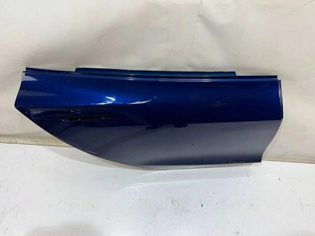 Купить Дверь правое  задняя задняя tesla model 3