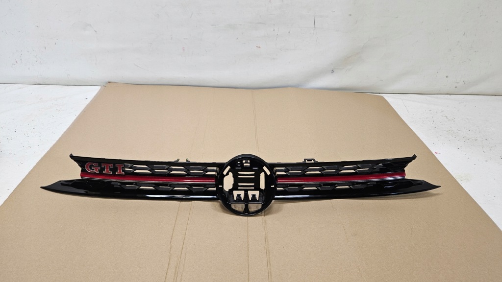 фото №1, Решётка радиатора решётка радиатора радиатора vw polo vi gti 2g 2g0