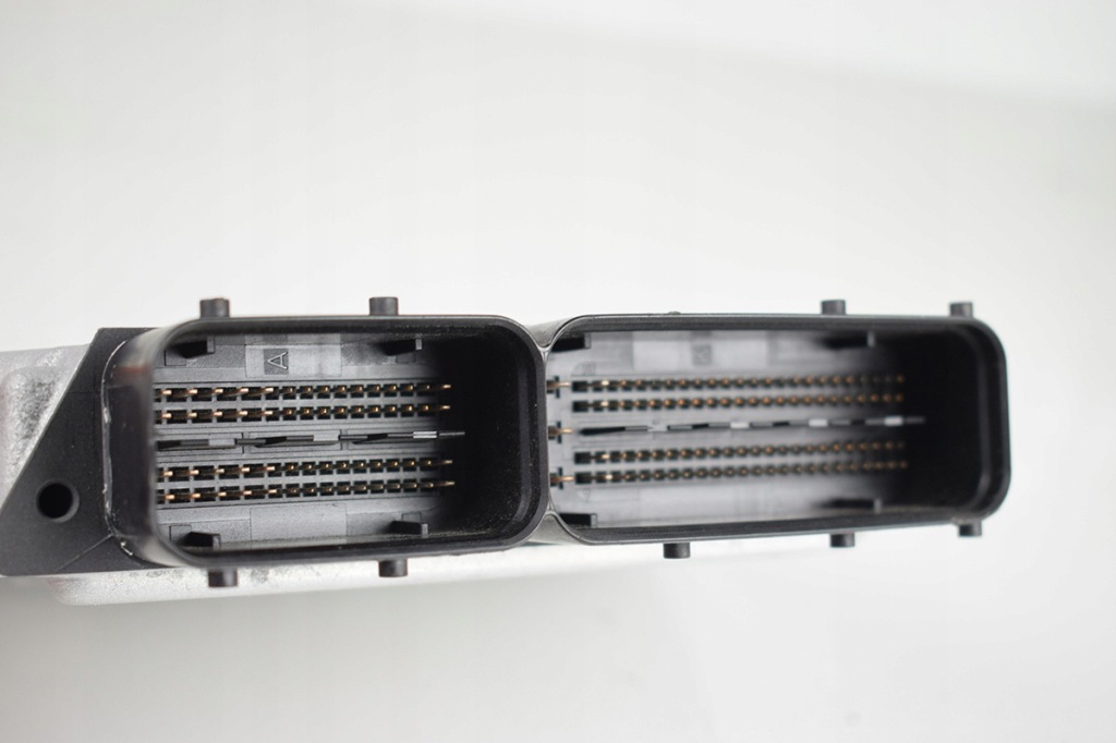 фото №3, Бортовой компьютер блок управления renault 0281011816