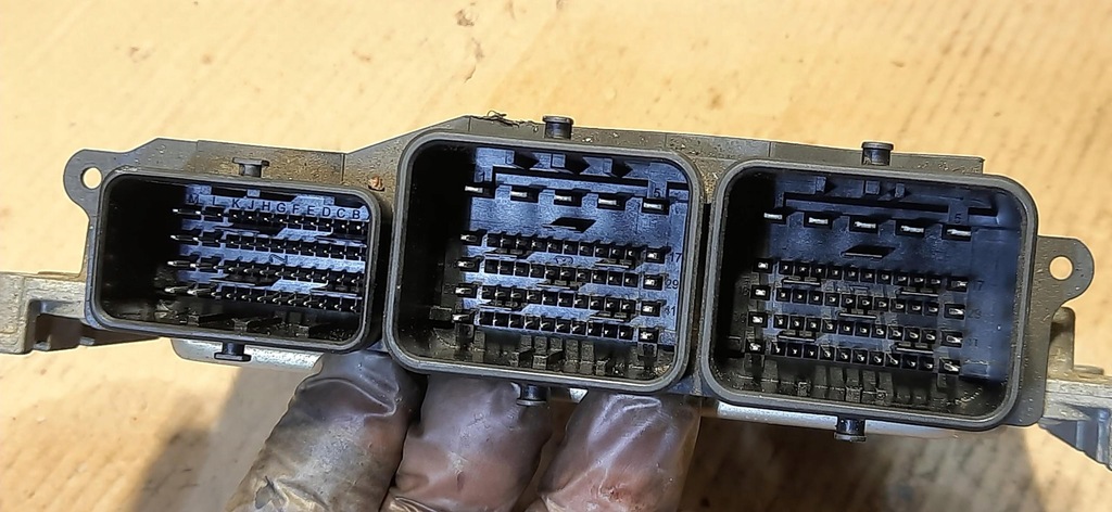 фото №7, Бортовой компьютер блок управления двигателя 1.6thp ecu citroen ds4 9675799180