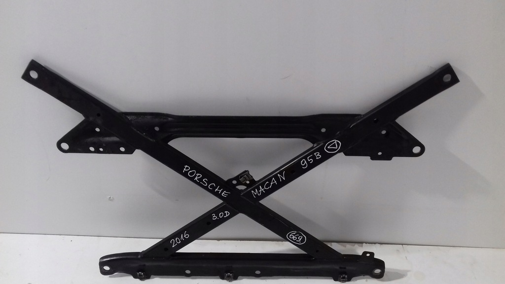 фото №5, Кронштейн подвеска porsche macan 8k1399345e