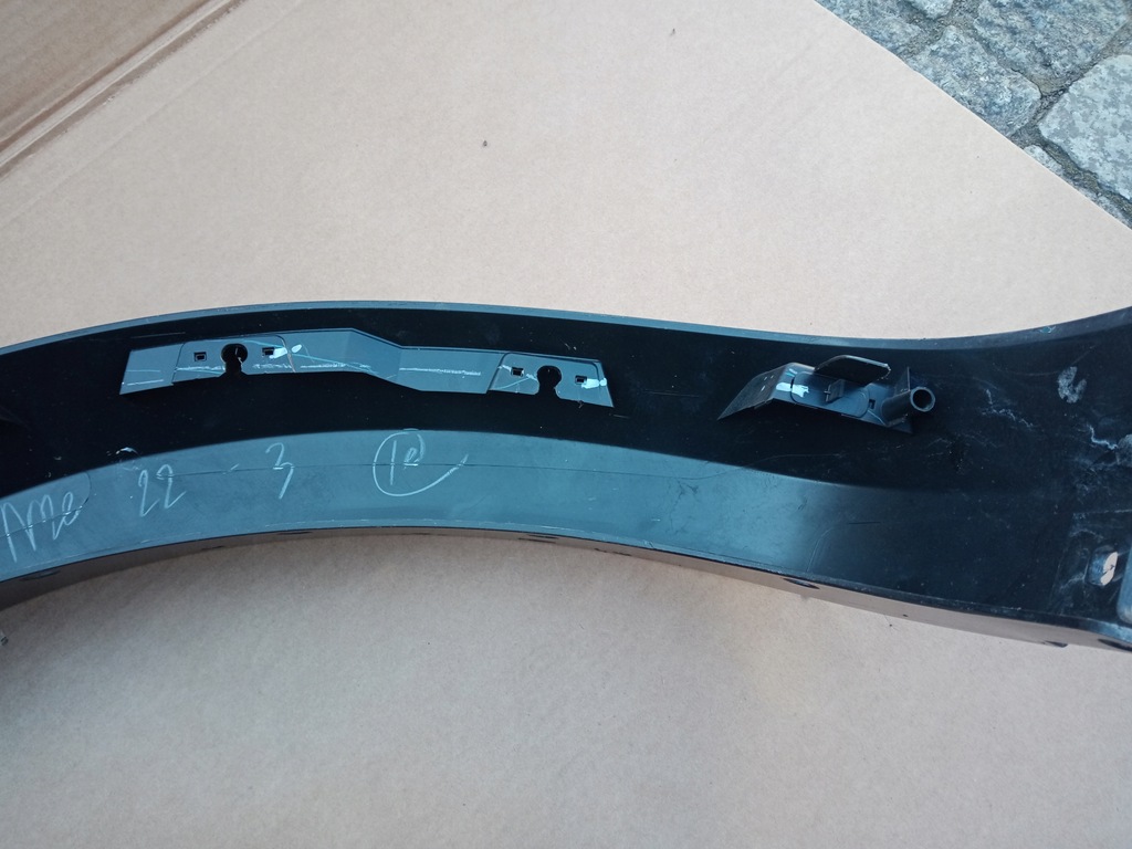 фото №9, Ford ranger raptor права молдинг крила перед