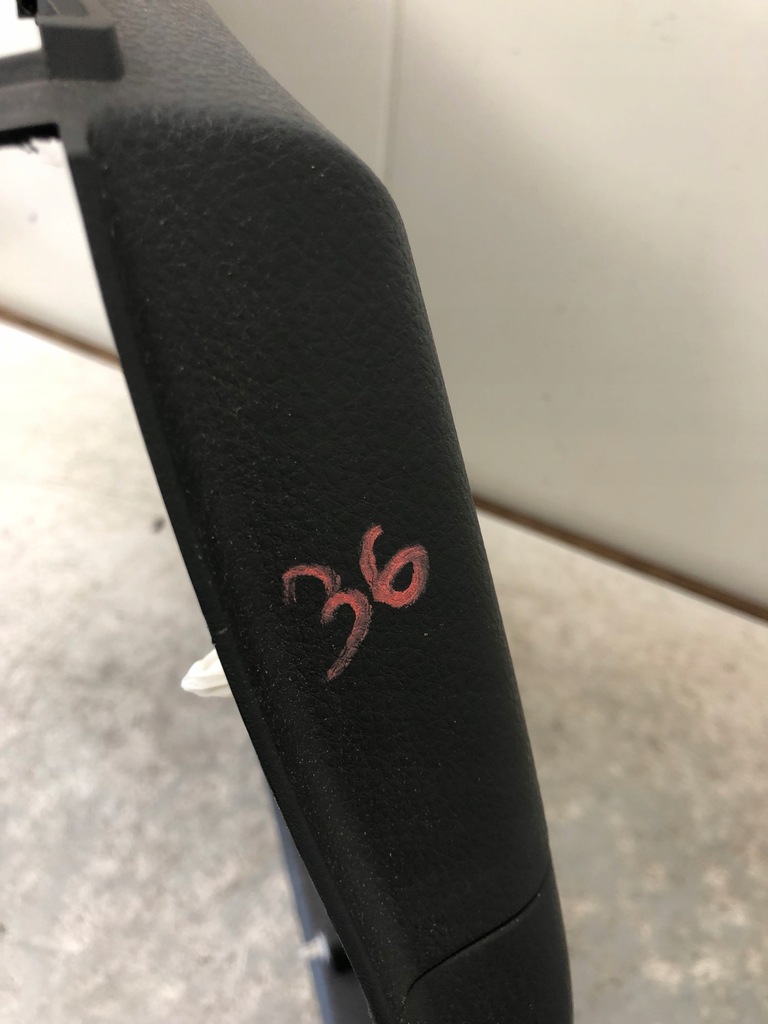 фото №8, Обшивка двері правий перед suzuki sx4