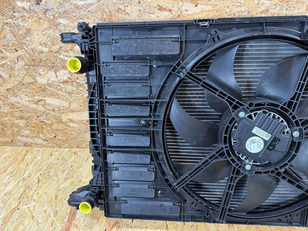 фото №10, Комплект радиатор радиатор вентилятор audi a4 b9 a5 8w 2.0tdi 2015-