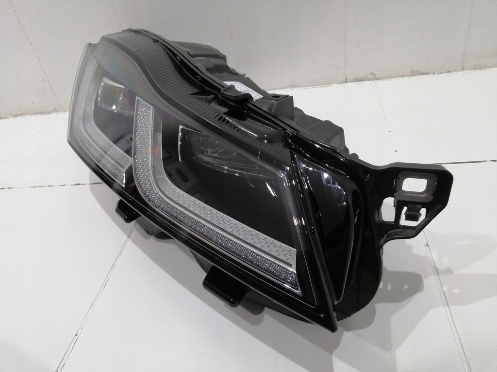 фото №6, Лампа права передня перед jaguar f-pace lift x260 x761 halmar 8501