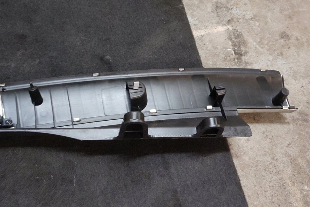 фото №10, Защита замка крышки audi q7 4l 4l0864483 3.0l бензиновый 206kw 2014