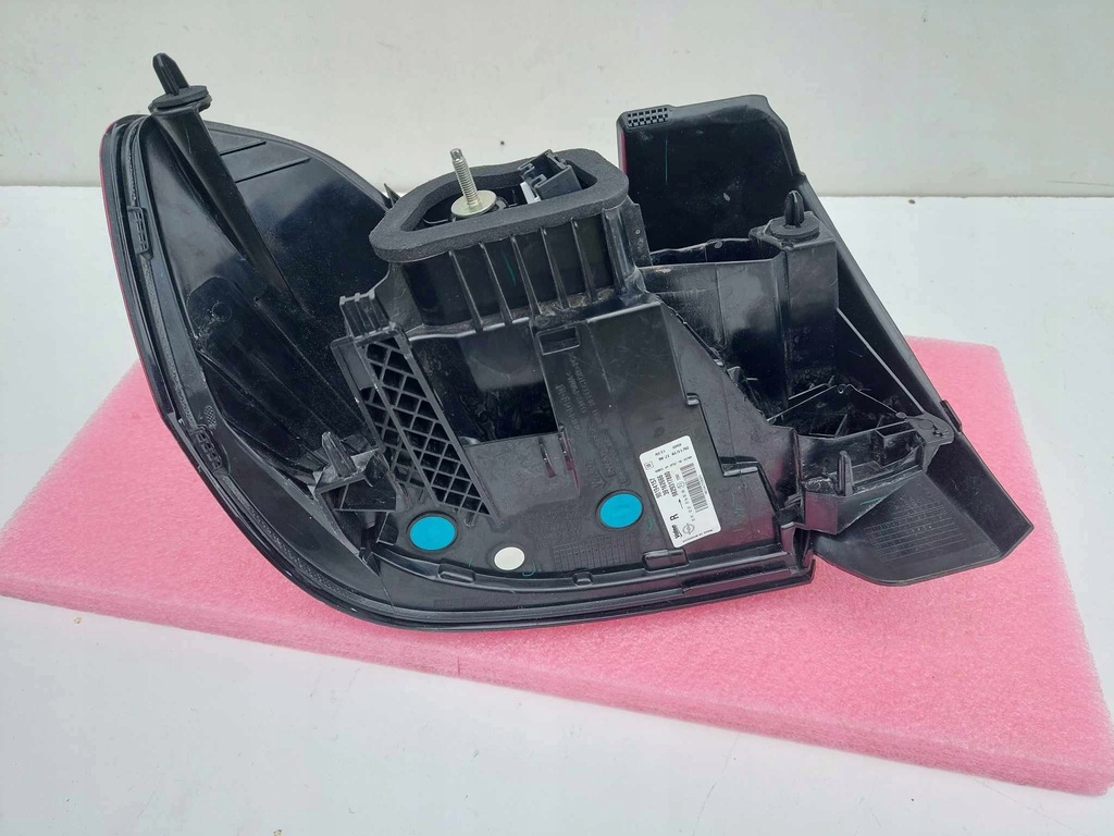 фото №8, Opel corsa f лампа права задня задня led