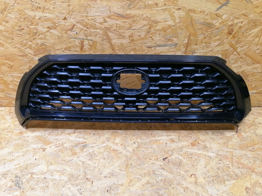 фото №1, Решётка радиатора решётка радиатора решётка радиатора toyota corolla cross 2022-