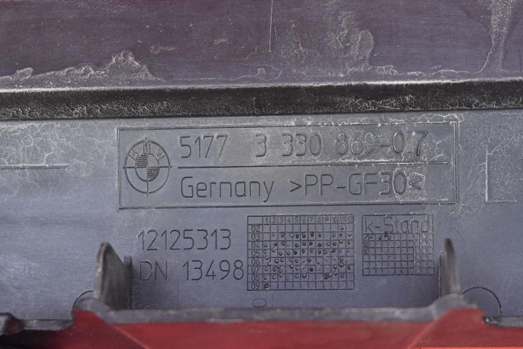 Купить Кронштейн накладки порога левая 3330869 bmw x3 e83 рестайлинг  06-10