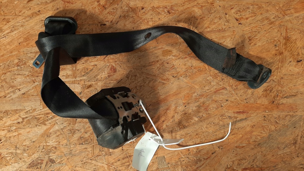 Peugeot partner i citroen berlingo ремень безопасности левый задний  00057857 с Разборки