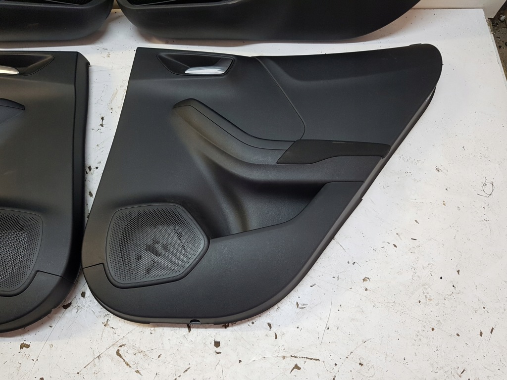 фото №1, Ford puma mk2 обшивка оббивка права задня задня