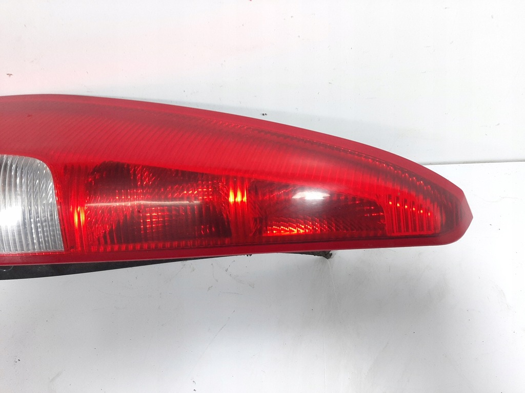 фото №10, Mitsubishi colt vi 1.1 12v 04r лампа левый задняя mr957373