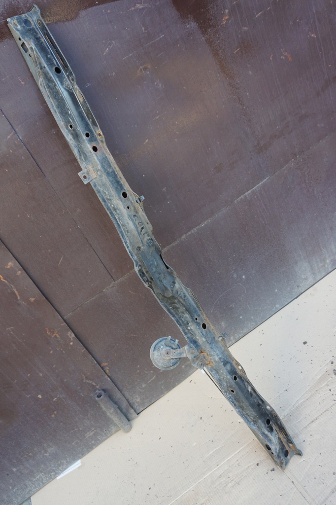 фото №6, Suzuki vitara pas передній підсилювач балка молдинг 88-97r