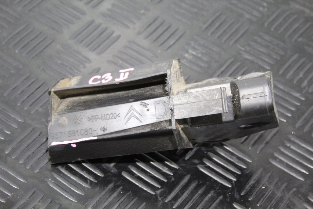 фото №1, Направляющая кронштейн правый c3 ii 2 9671581080