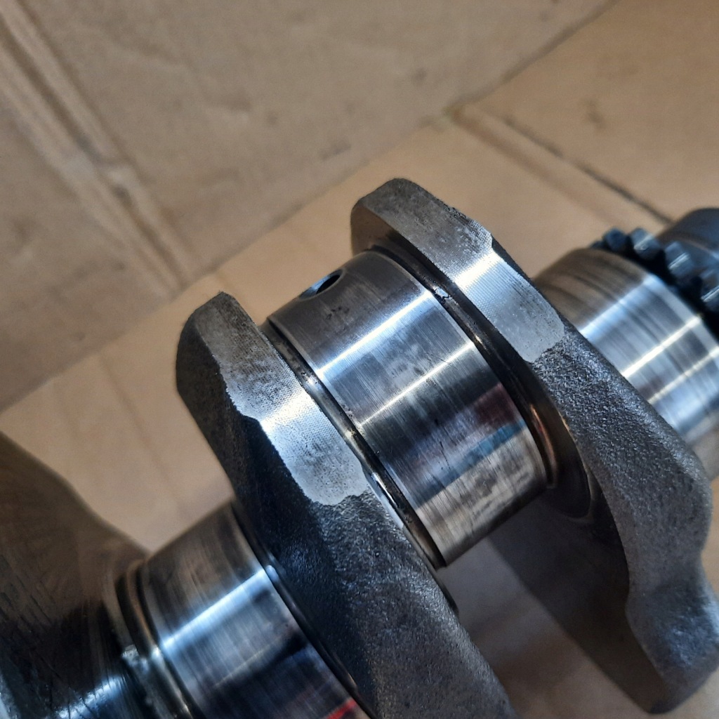 Купити Range rover evoque 2.2d wał колінчастий