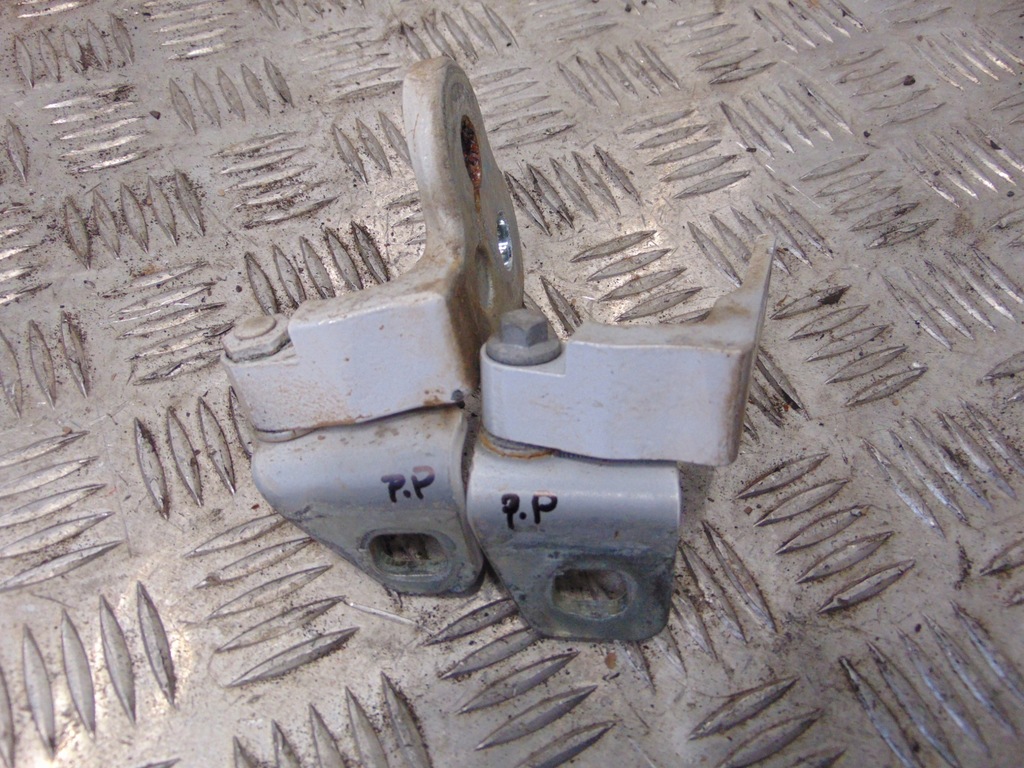 фото №3, Ford focus mk3 петлі двері праве 10-