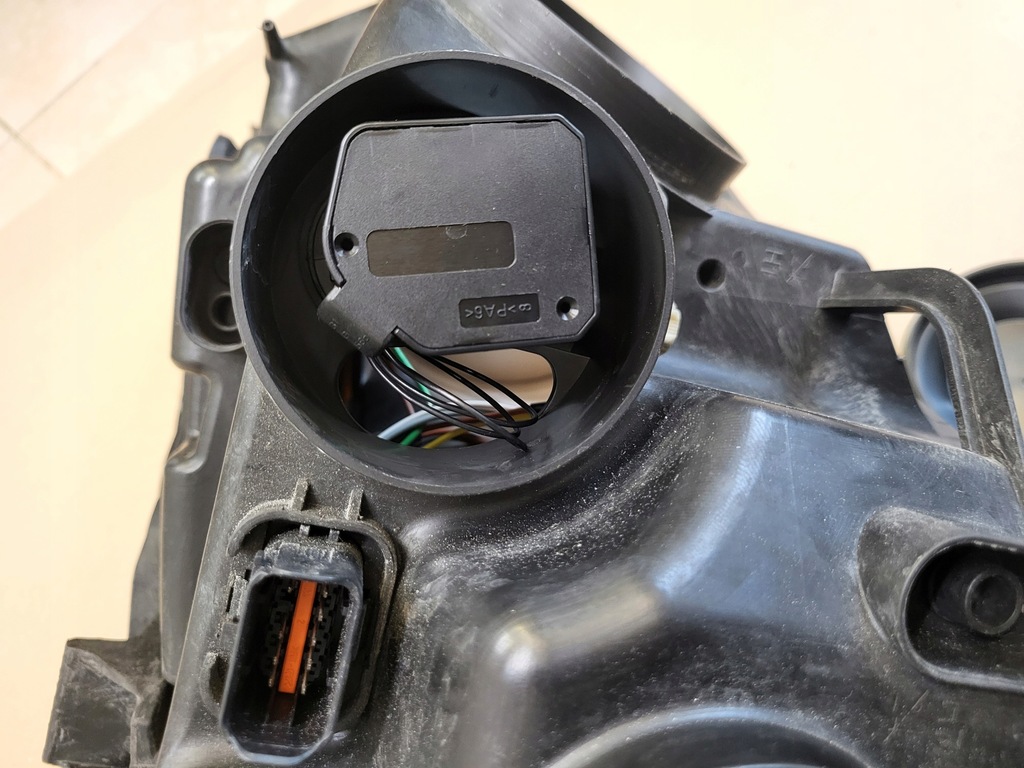 фото №14, Лампа правый перед citroen 4 picasso оригинальный номер eu 164726-00 162982000