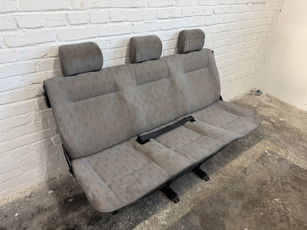 фото №2, Сидіння заднє сидіння 3 ряд задня vw transporter t4 caravelle