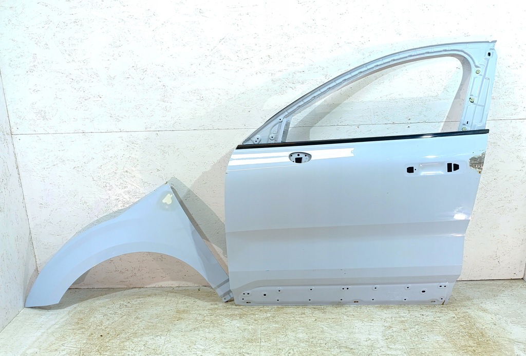 фото №1, Volvo ex30 ex 30 дверь передние левая перед сторона левая om