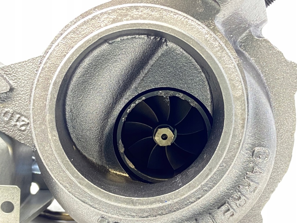 Mercedes турбонагнітач турбіна turbo a6460901080 з привод в Україні