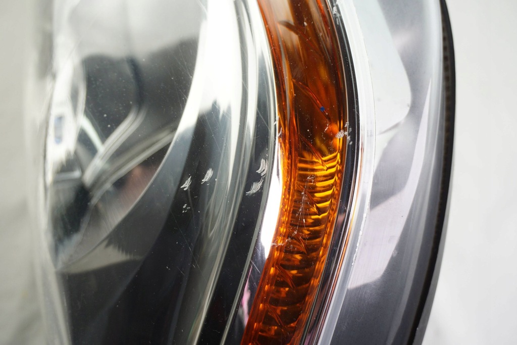 фото №8, Лампа передняя правая citroen c4 ii 9687304480