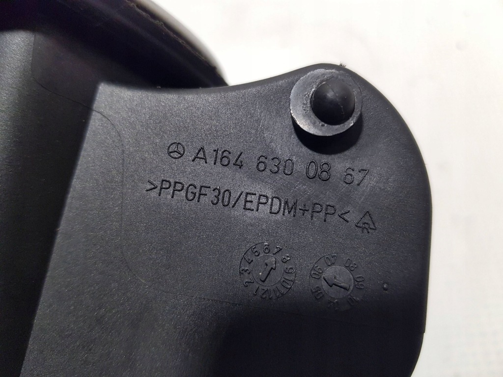 Купить Крышка заливной топлива mercedes gl x164 c775 775 1646300867