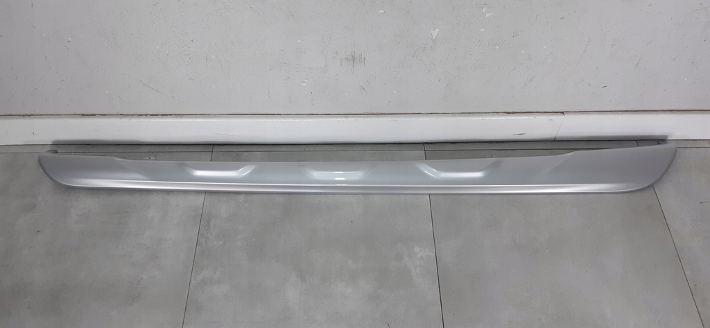 фото №1, Volvo xc40 молдинг порог правая 31330501