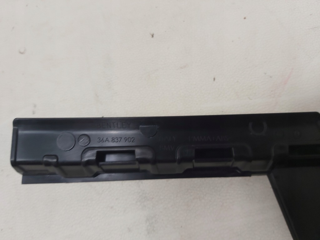 фото №5, Молдинг декоративная правая перед bentley bentayga 36a