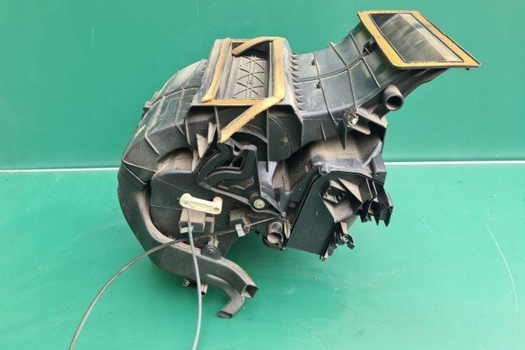 фото №10, Отопитель renault trafic ii фургон fl 8200550581 2.5l дизель 99kw 2006