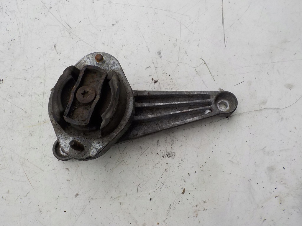 фото №8, Audi a4 b7 seat exeo 2.0 tdi кронштейн подушка коробки 8e0399115p