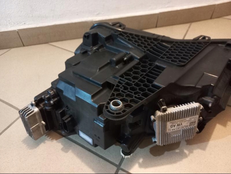 фото №12, Skoda superb iii 3 lift led лампа передняя правая