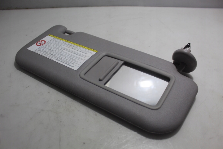 фото №1, Защита солнцезащитная правая toyota yaris ii