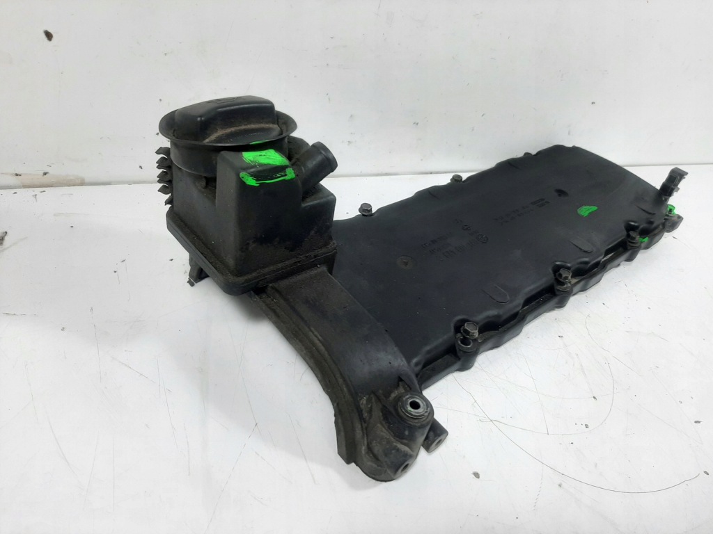 фото №10, Mercedes w638 v-klasa 2.8 12v 98r кришка клапанів 021103429c