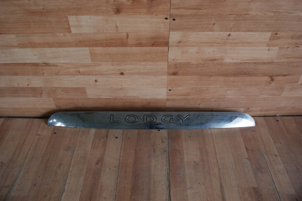 фото №1, Dacia lodgy накладка кришки задній задня хром